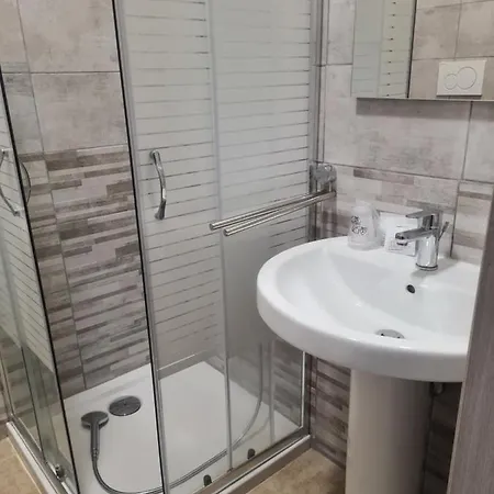 Cara Terra Lucana Lantgård Chiaromonte