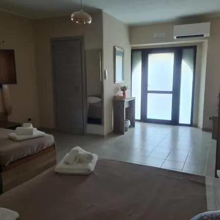Cara Terra Lucana Farm stay Chiaromonte